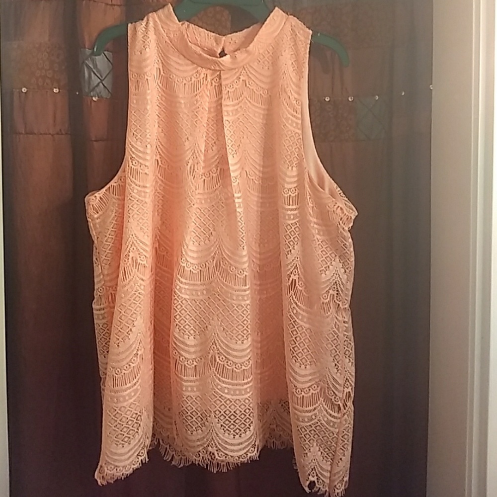 Sleeveless shirt